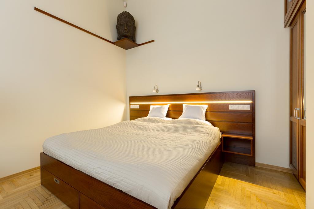 Family Buddha Apartment Budapest Bagian luar foto