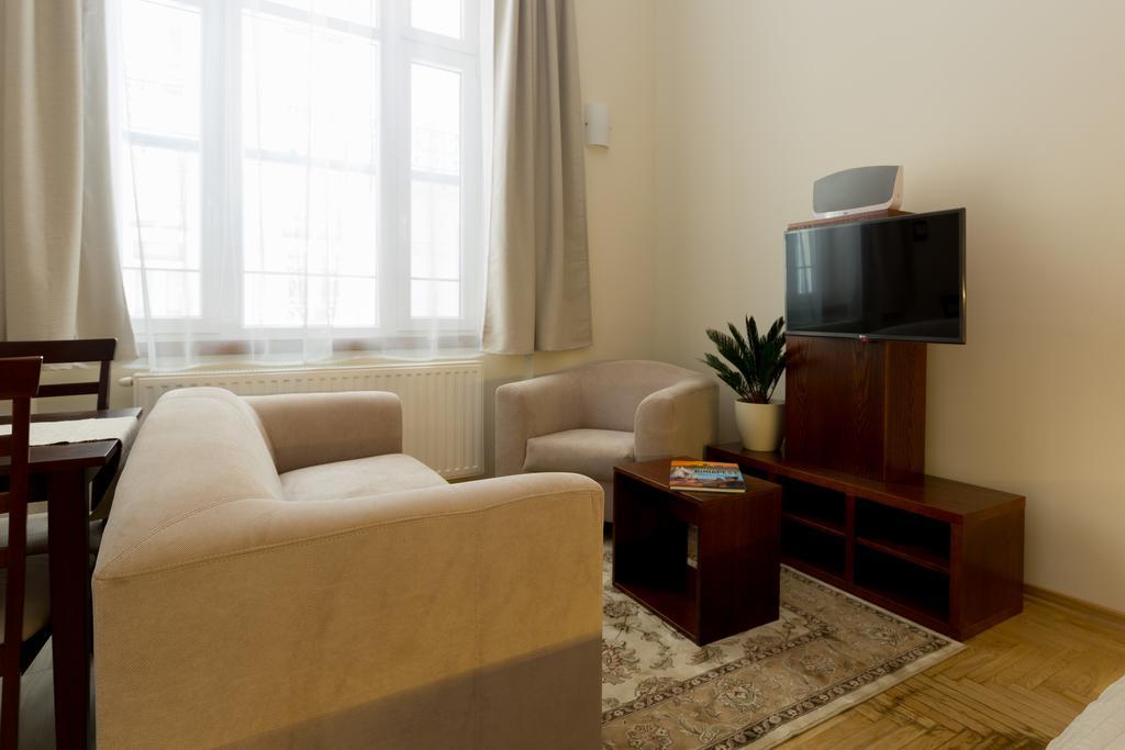 Family Buddha Apartment Budapest Bagian luar foto